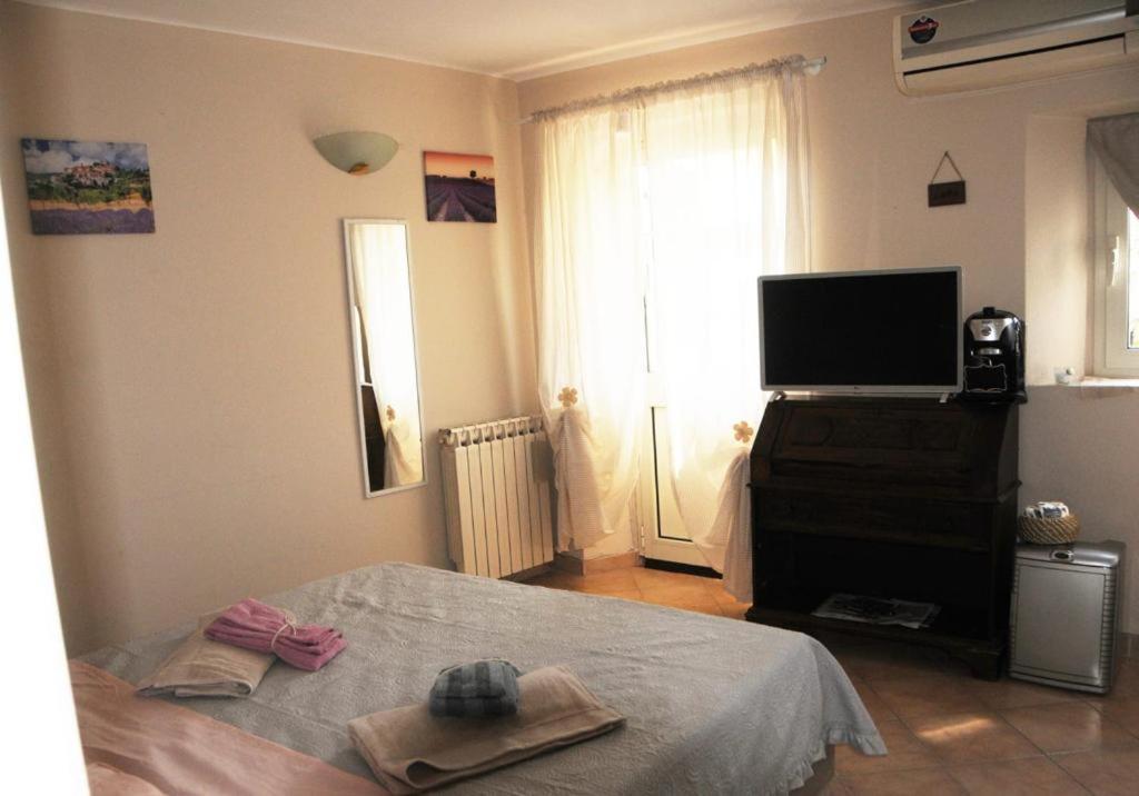 Hotel La Marinella à Tonfano Extérieur photo